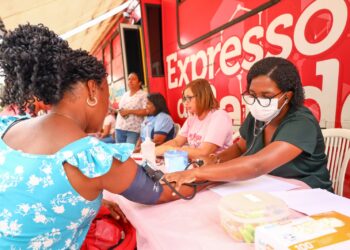 Candeias: Prefeitura realiza mutirão itinerante em alusão ao outubro rosa