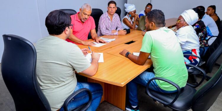 Prefeitura reúne com comissão de religiões de matrizes africanas e comunidades tradicionais para definir ações do mês da consciência negra