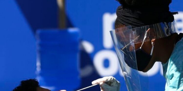 Bahia registra alta de mais de 130% do número de casos de covid-19