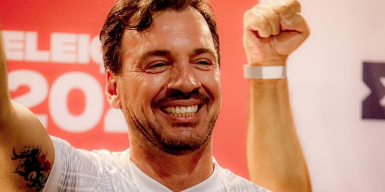 Emerson Ferretti é eleito presidente do Bahia até 2026