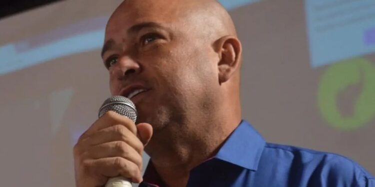 Binho Galinha, deputado da Bahia alvo da PF e apontado como chefe de milícia em Feira