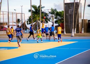 Madre de Deus: Prefeitura entrega Complexo Esportivo na área de lazer