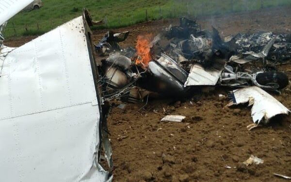 Piloto morre após queda de avião em São Sebastião do Passé