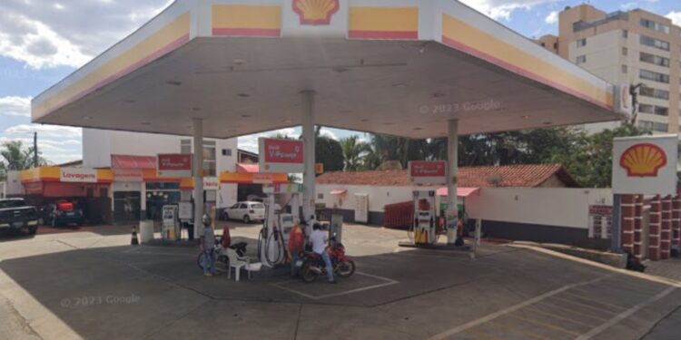 Funcionária entra na Justiça após demissão, e acaba tendo de pagar R$ 100 mil para a empresa