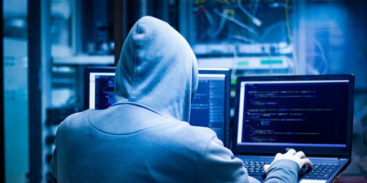 Especialistas debatem riscos de ataques cibernéticos no país