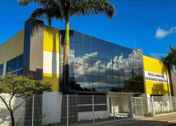 Madre de Deus: Prefeitura entrega escola municipal totalmente requalificada