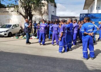 Funcionário terceirizado da Embasa morre baleado em ação da Polícia Militar