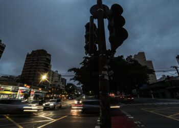 Governo diz que houve falha da Enel e vai cobrar ressarcimento de prejuízos causados pelo apagão