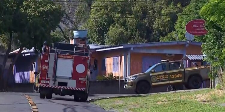 Homem mata a tiros pai, irmão, um PM e deixa 9 feridos 