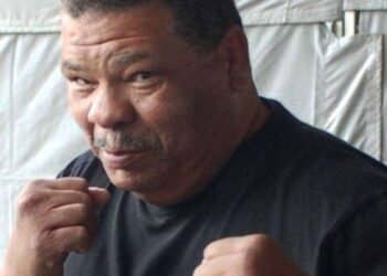 Maguila, lenda do boxe brasileiro, morre aos 66 anos