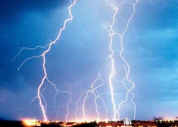 Bahia foi atingida por mais de 56 mil raios somente no final de semana