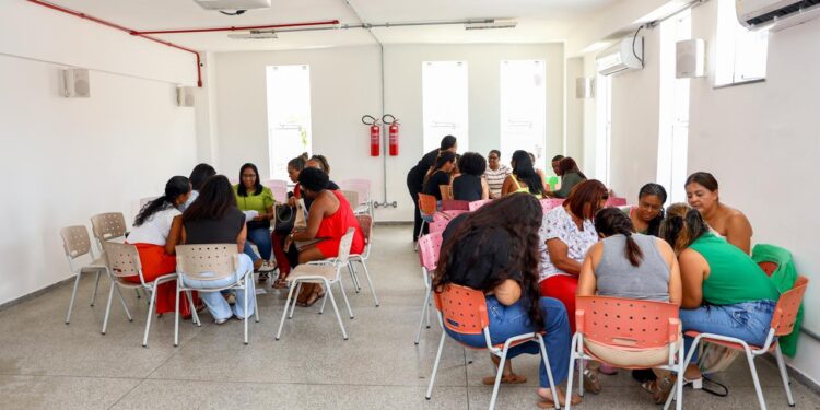 Candeias: Programa de educação permanente, promove capacitação para enfermeiros e técnicos do Hospital Municipal