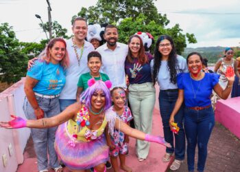 Candeias: Prefeitura comemora Dia Mundial de Conscientização do Autismo e anuncia ampliação da Clínica Querer Bem