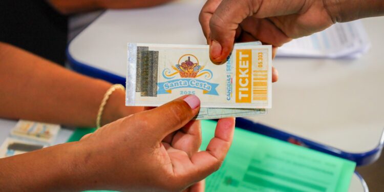 Candeias: Tickets da Santa Cesta serão entregues até 11 de abril; mais de 20 mil famílias serão beneficiadas