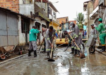 Candeias: Prefeitura dá resposta rápida às ocorrências e atende famílias afetadas pelas fortes chuvas