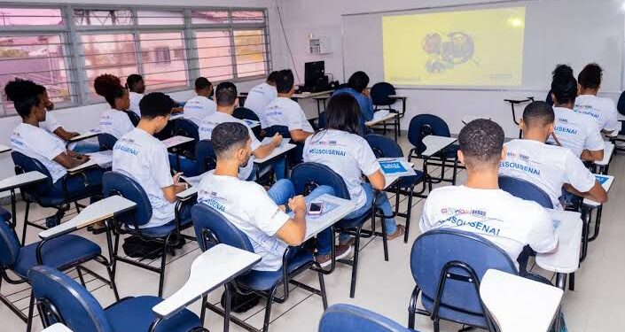 Candeias: Programa de cursos profissionalizantes “Qualifica Candeias” está com inscrições abertas