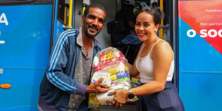 Candeias: Mutirão do MÃE encerra atendimentos do mês de Maio no Areal da Caroba