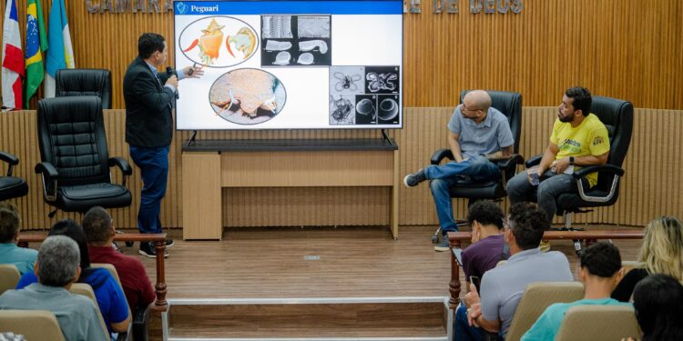Madre de Deus reúne especialistas e comunidade no I Painel de Discussão: Iniciativas para Conservação Ambiental.