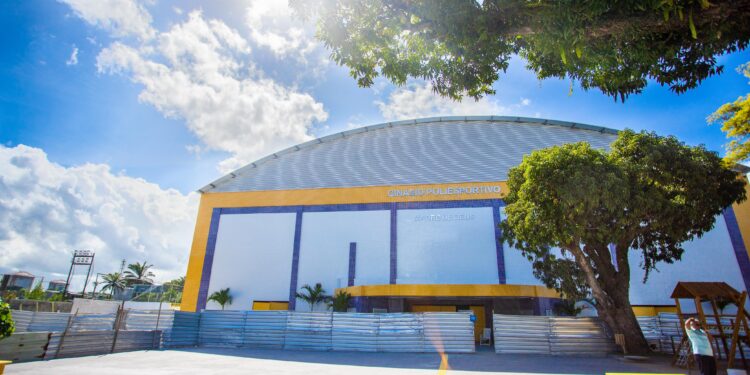 Novo ginásio, novos tempos: Madre de Deus entrega espaço esportivo totalmente revitalizado