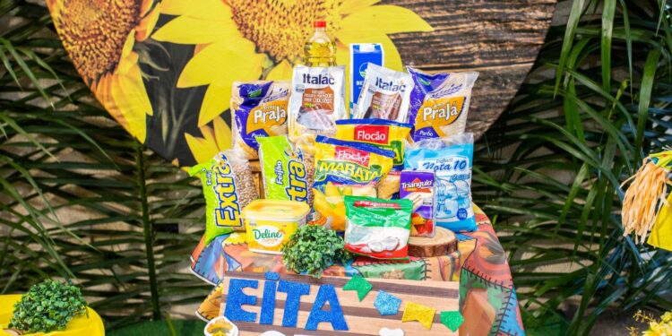 Prefeitura de Madre de Deus promove entrega da tradicional Cesta Junina para beneficiários dos programas sociais