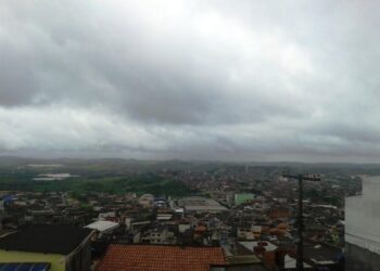 Candeias: Defesa Civil recebe alerta de chuva forte e vento moderado para o município nesta sexta-feira (13)