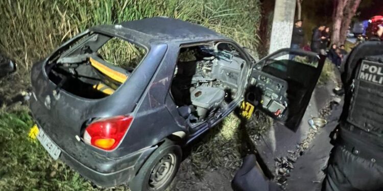 Grave acidente deixa dois mortos e mais nove pessoas feridas 