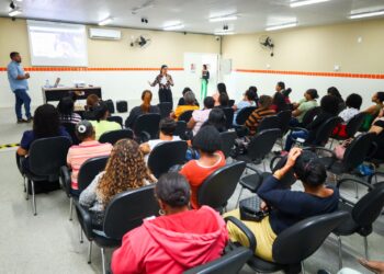 Candeias investe na capacitação tecnológica de profissionais da saúde básica