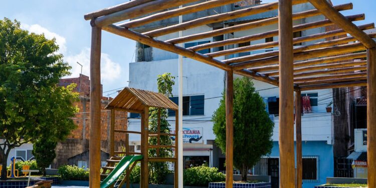 Madre de Deus: Prefeitura entrega Praça da Alegria requalificada e reforça investimento em espaços públicos