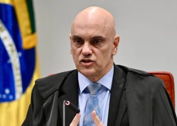 Secretário de Trump anuncia revogação do visto americano de Alexandre de Moraes e de ‘seus aliados no tribunal’
