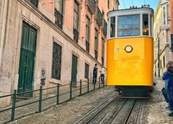 Elevador da Glória: descarrila, tomba e deixa 15 mortos e 23 feridos