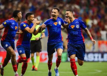 Bahia goleia o Grêmio por 4×0