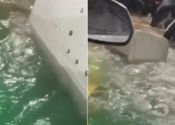 Ferry-boat é invadido por água durante travessia e assusta passageiros