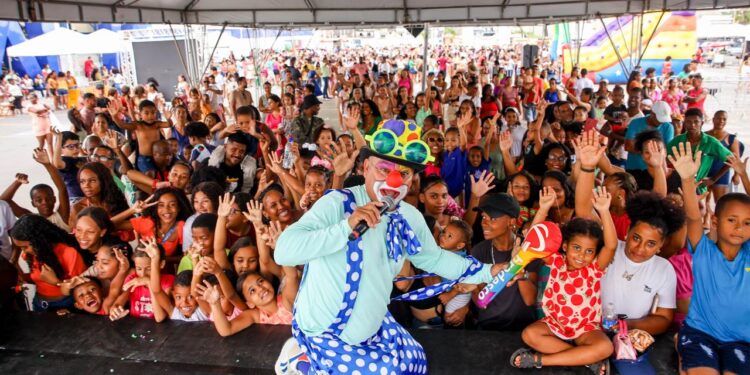 Candeias: Prefeitura promove tarde de alegria e diversão no Dia das Crianças