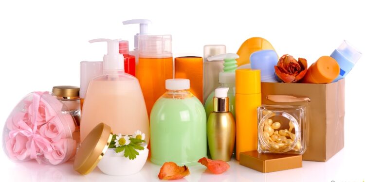 Anvisa manda recolher 78 cosméticos com irregularidades; veja quais são