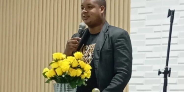 Pregador evangélico de 27 anos é morto com mais de 15 tiros em Feira de Santana