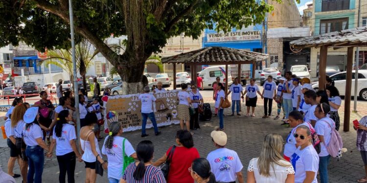 Candeias: CAPS promove caminhada do Janeiro Branco no centro da cidade