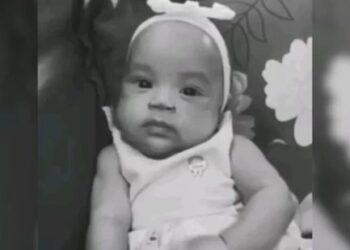 Casal acusado de espancar e matar bebê de cinco meses são presos