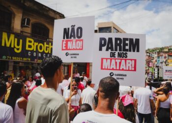 Candeias: Caminhada Eles por Elas marca o início das ações voltadas no combate à violência contra a mulher