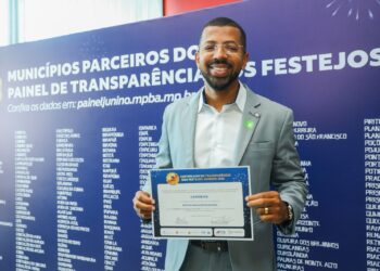 Candeias: Gestão Eriton Ramos imprime padrão de transparência e recebe selo do MP