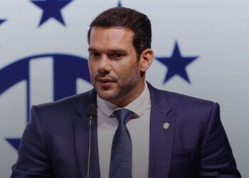 Após polêmica de traição, presidente da CBF se afasta da Seleção Brasileira