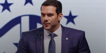 Após polêmica de traição, presidente da CBF se afasta da Seleção Brasileira