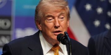 Trump fala em ‘grande ataque’ contra o Irã e revela ordem dada: ‘Não encostem no petróleo’