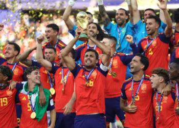Espanha domina, bate Argentina na prorrogação e é bicampeã da Copa do Mundo