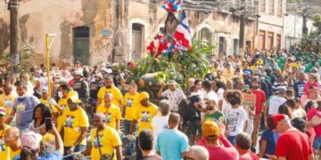 Governador da Bahia é vaiado no desfile de 2 de Julho e acende alerta para o PT