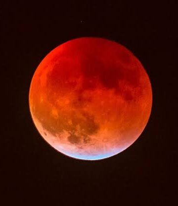 Eclipse solar leva dezenas de pessoas a hospitais 
