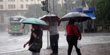 Frente fria provoca chuvas e ventos de até 70 km/h em Salvador e interior da Bahia