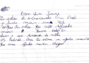Mulher é resgatada de cárcere após enviar bilhete para escola do filho