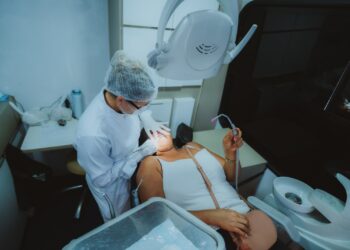 Candeias: Mulheres aproveitam programação do Outubro Rosa para fazer check-up